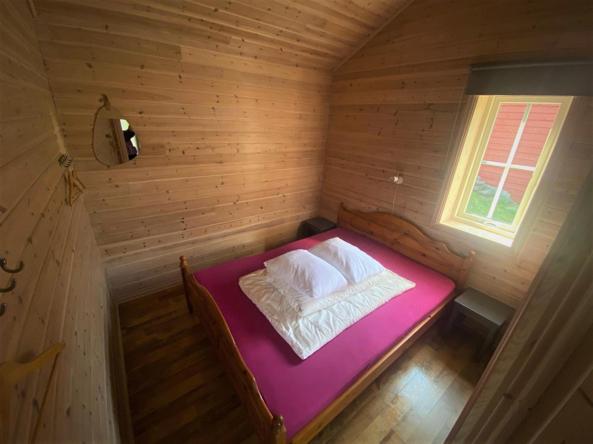 Hole Lodge