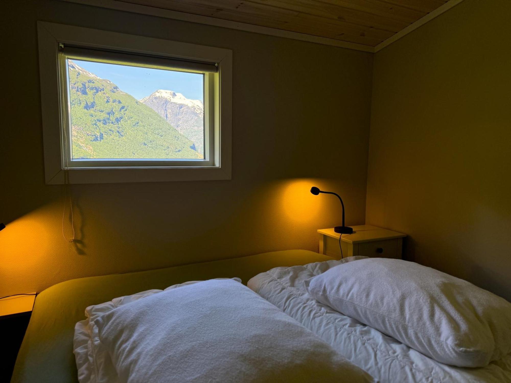 Hole * Geiranger