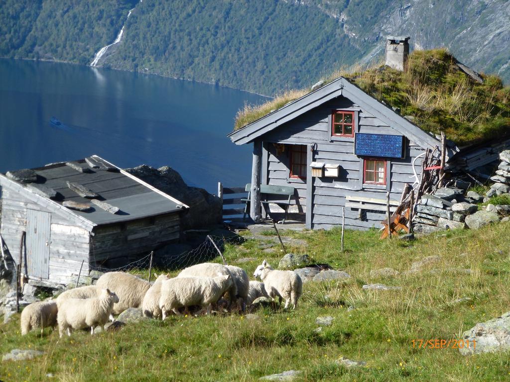Hole Lodge
